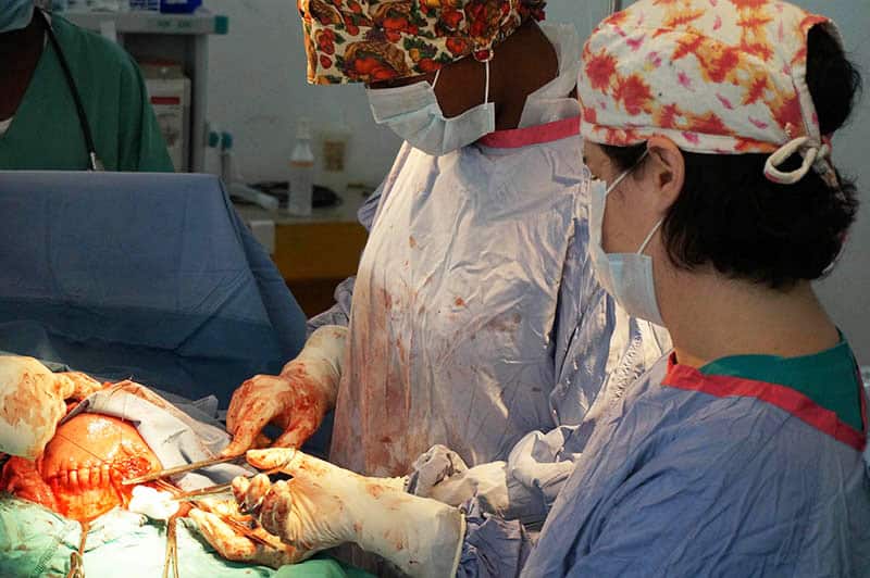medical work volunteering and internships in Africa